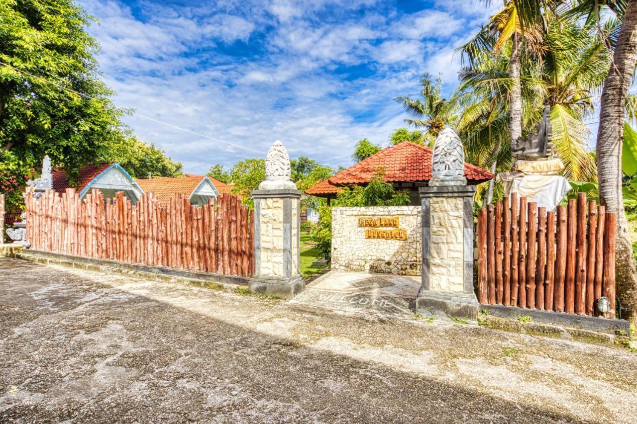 Megaland Bungalow Batununggul Exterior foto